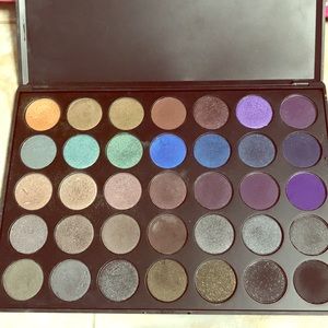 Morphe eyeshadow palette